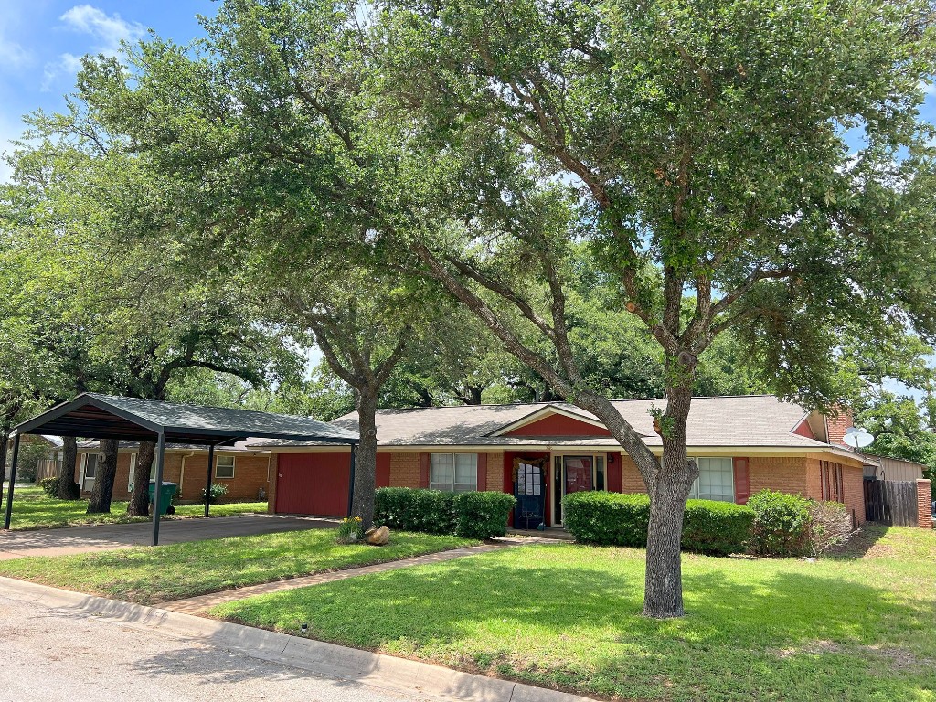 506 E Conner Street Eastland TX 76448