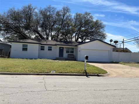785 Betty Lane Hurst TX 76053