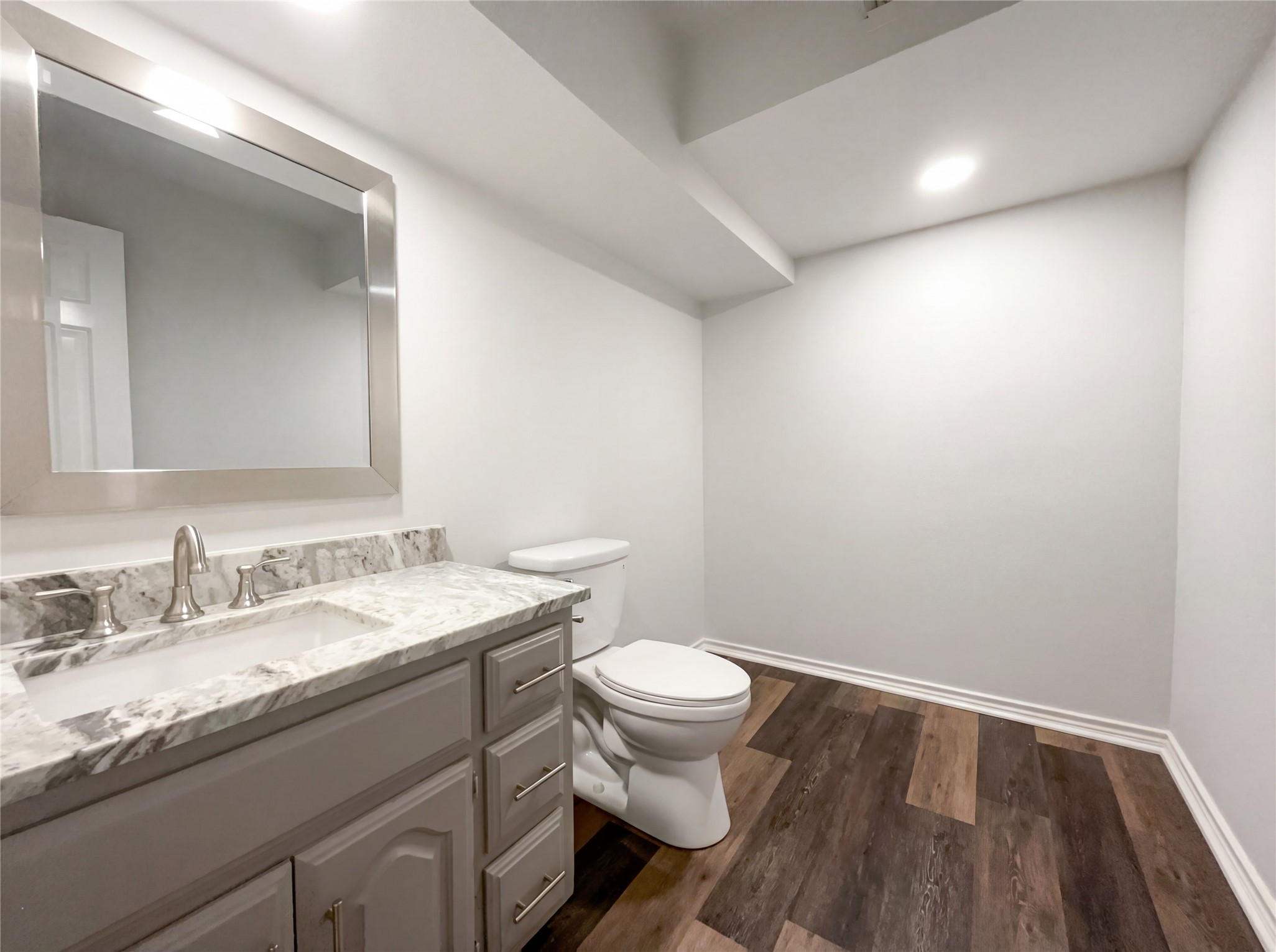 13216 Hillcrest Road Dallas TX 75240