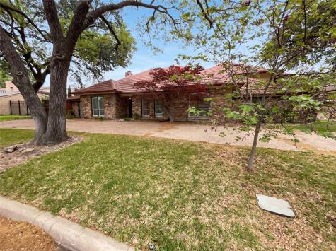 13216 Hillcrest Road Dallas TX 75240