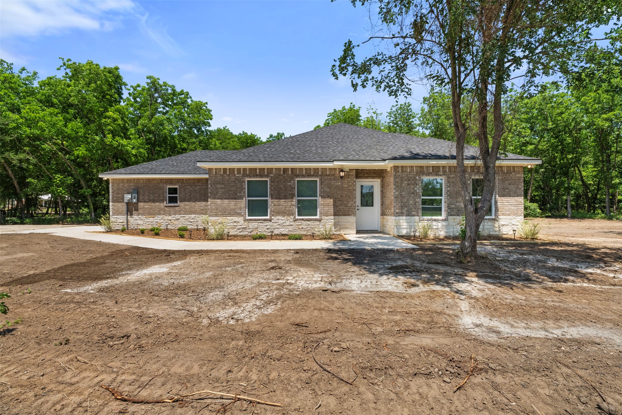 1011 SE County Road 3048e Corsicana TX 75109