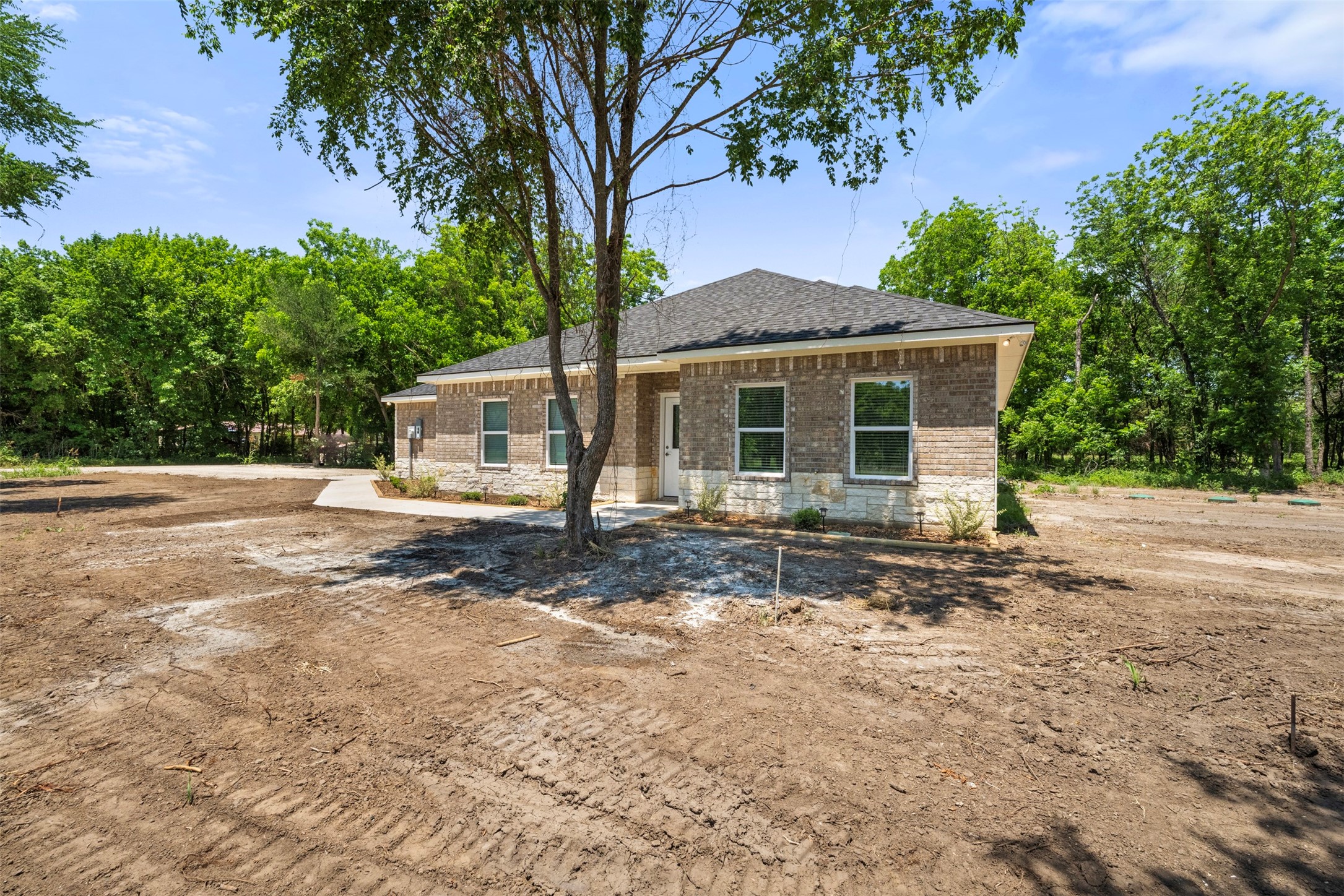 1011 SE County Road 3048e Corsicana TX 75109