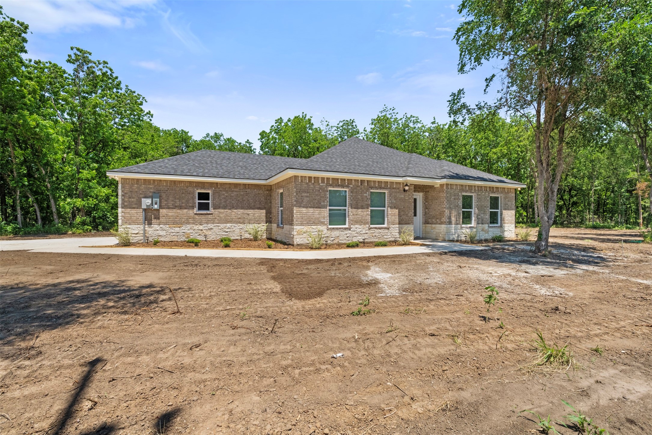 1011 SE County Road 3048e Corsicana TX 75109
