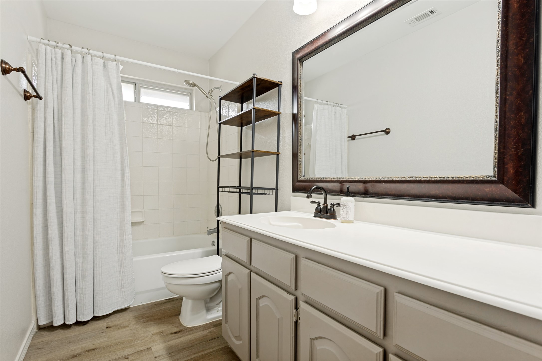 529 Lochwood Drive Murphy TX 75094
