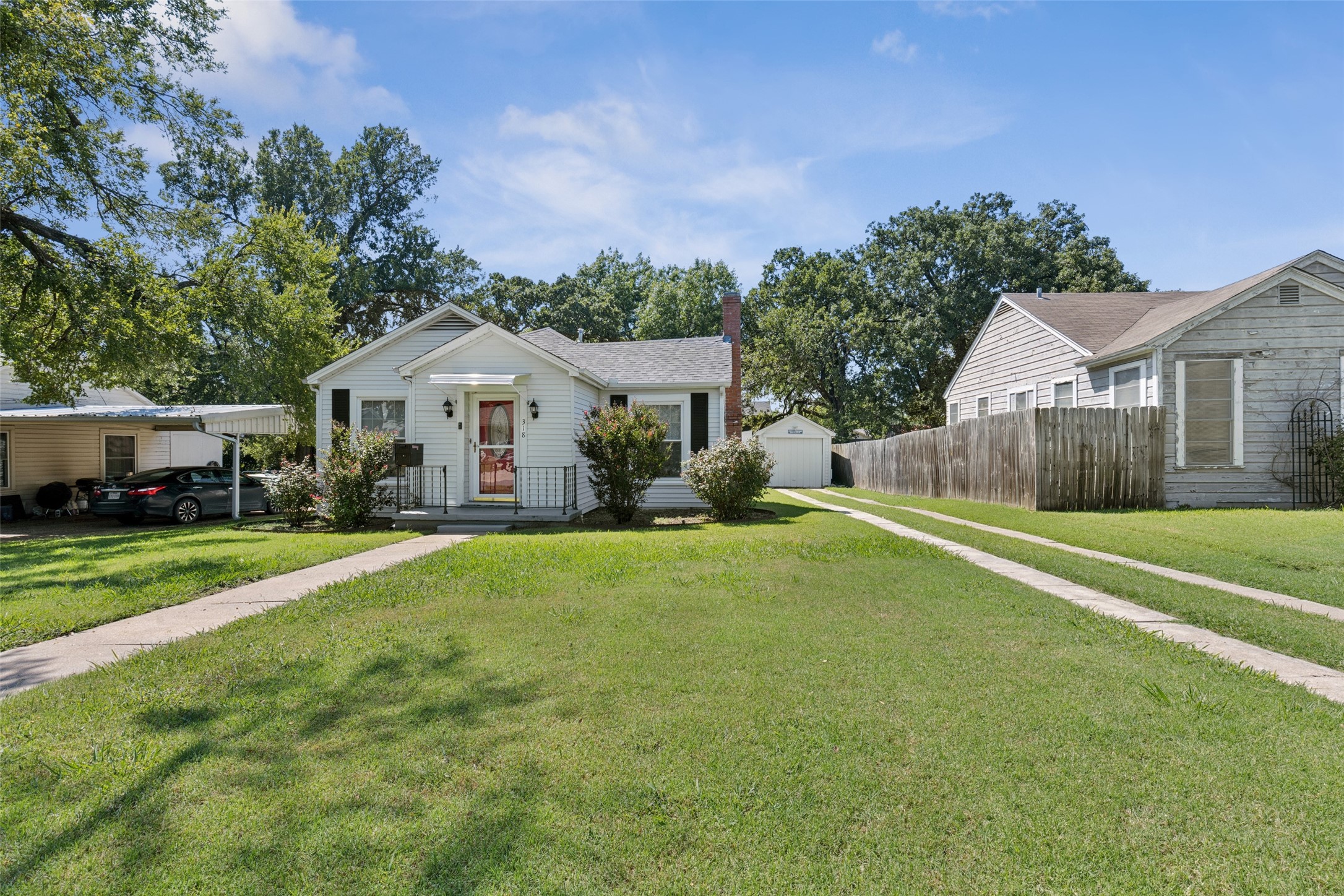 318 N Mckown Avenue Sherman TX 75092