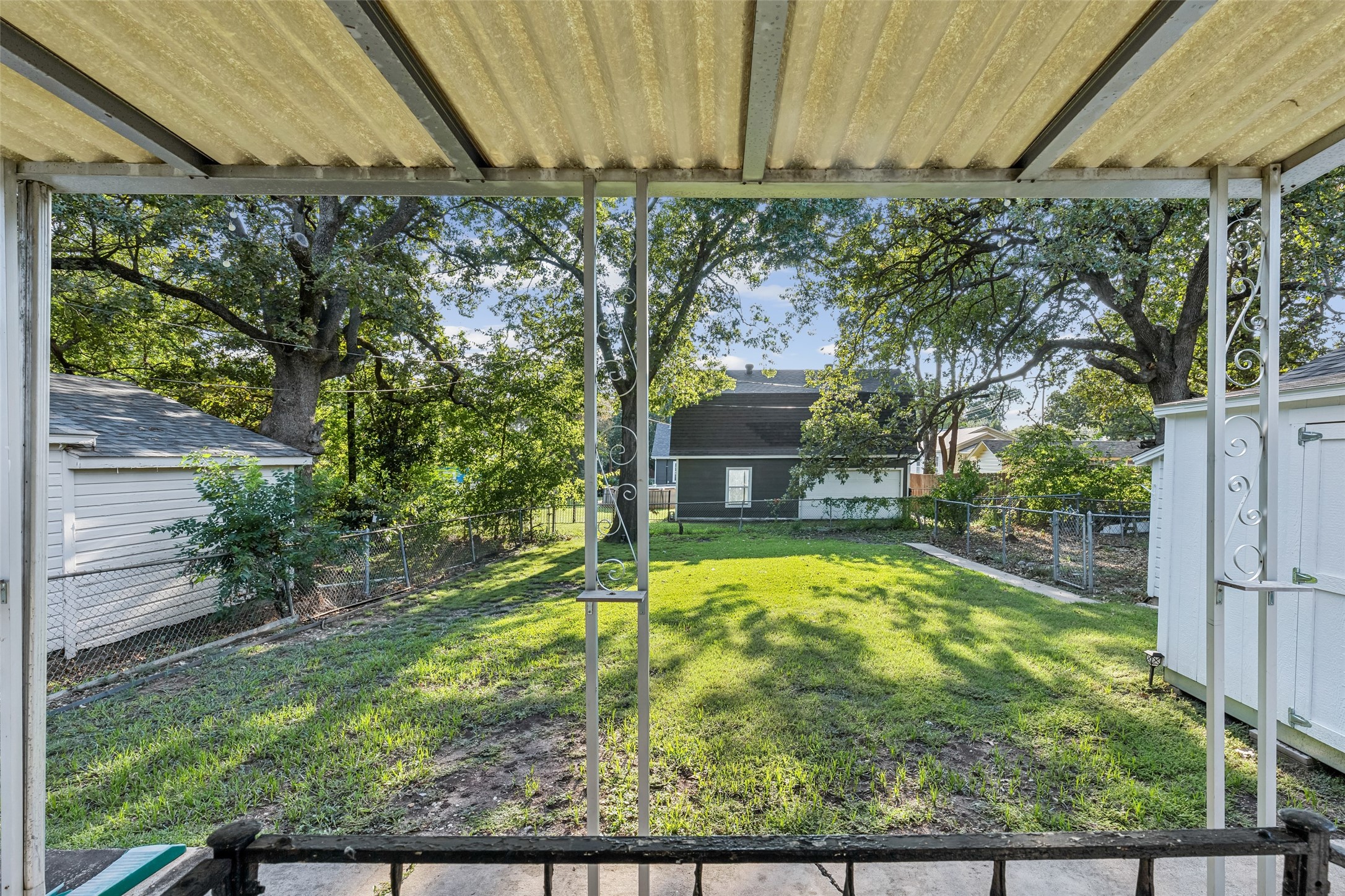 318 N Mckown Avenue Sherman TX 75092