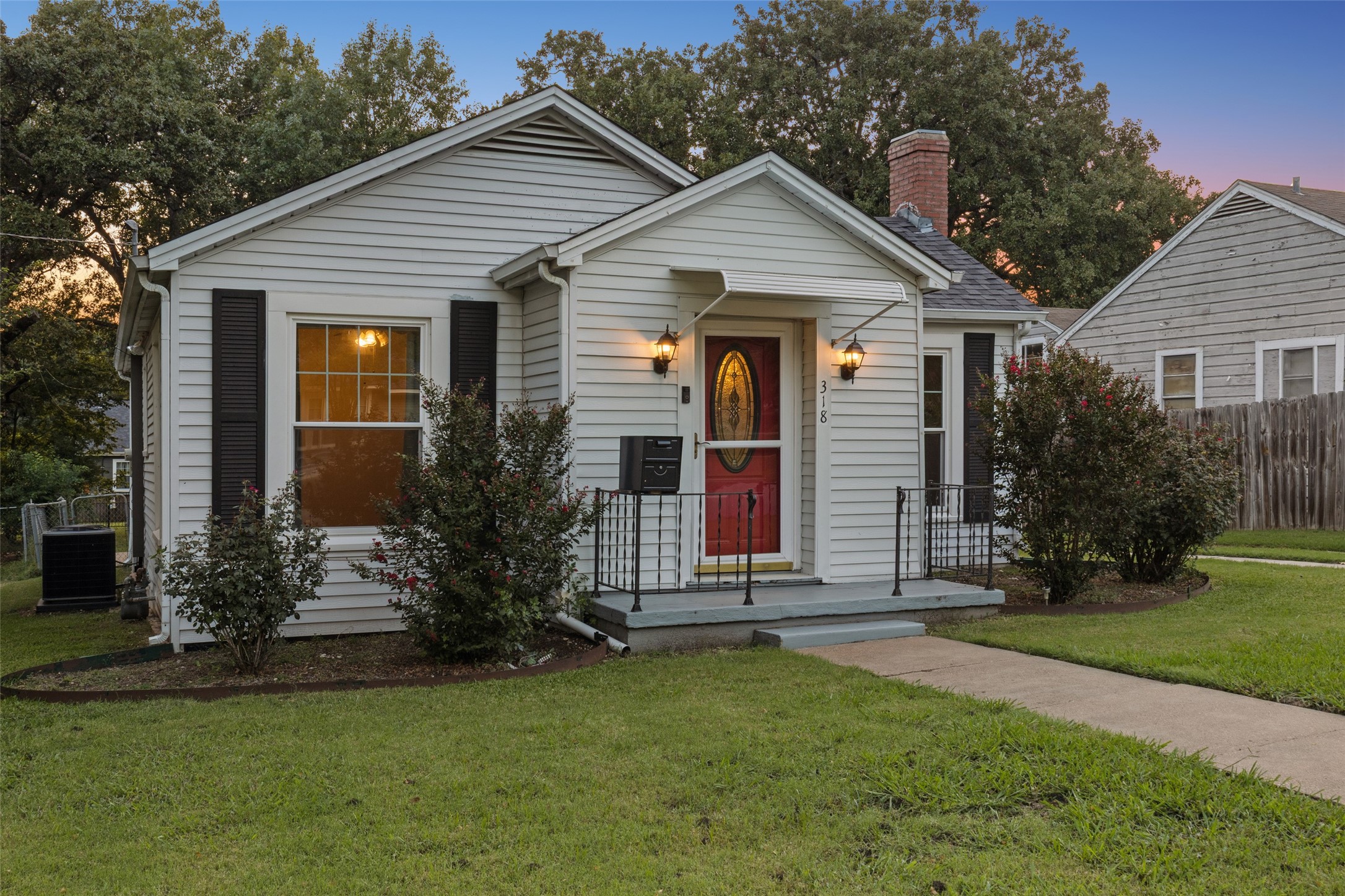 318 N Mckown Avenue Sherman TX 75092