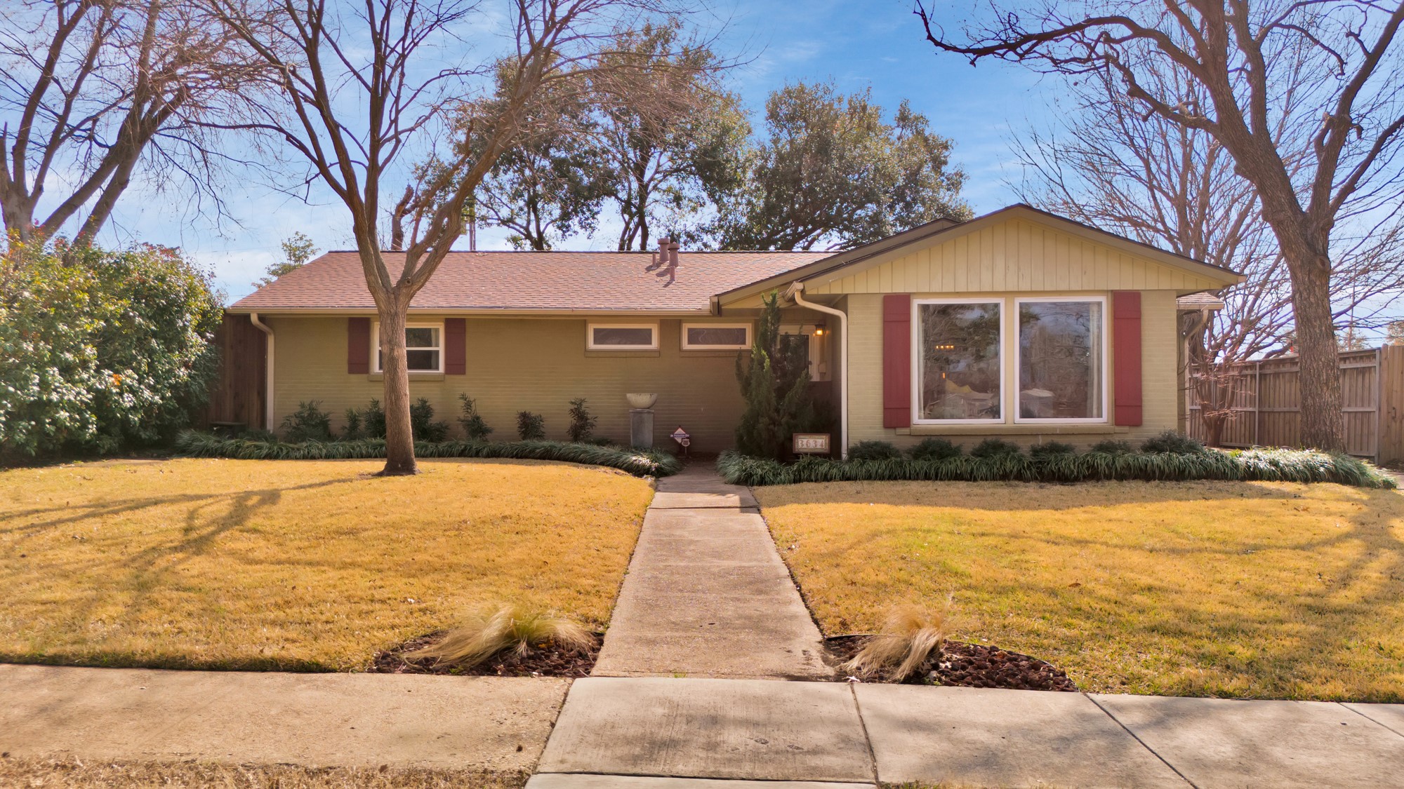 3634 Woodleigh Drive Dallas TX 75229