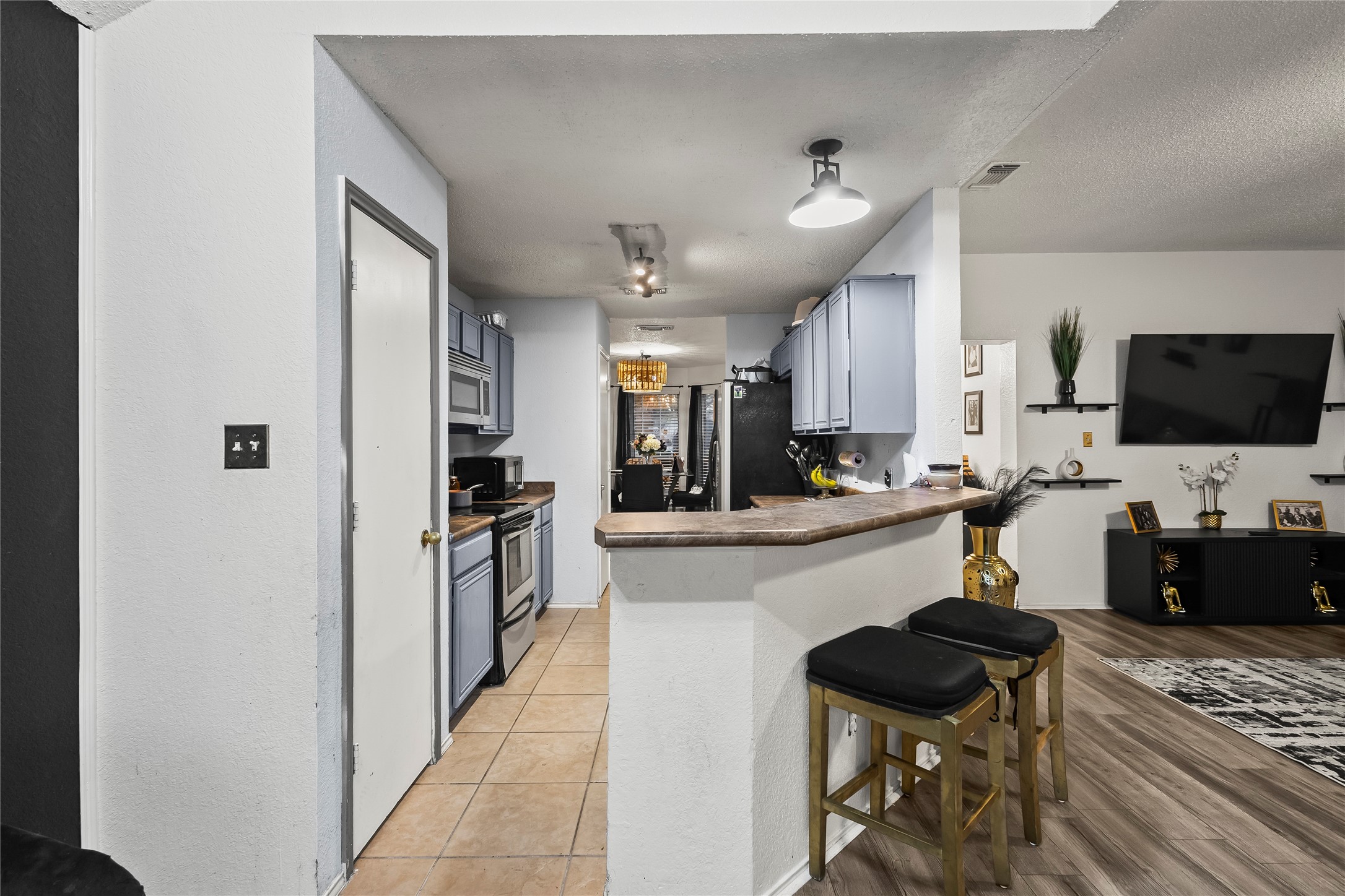2831 Saint Johns Avenue Lancaster TX 75146