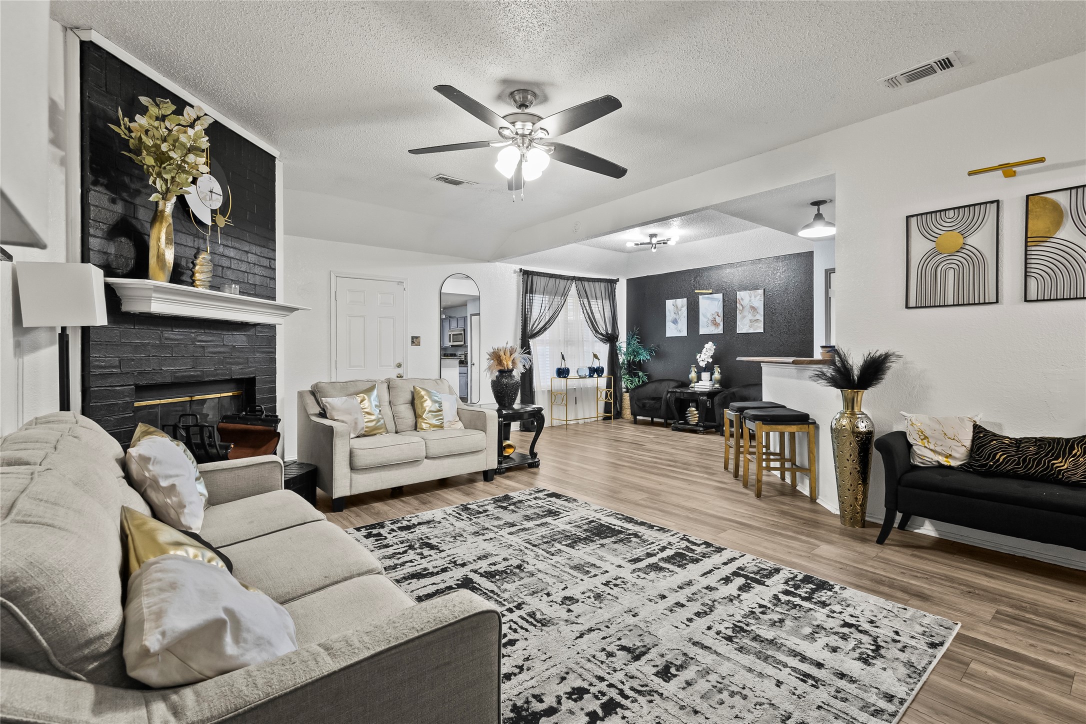 2831 Saint Johns Avenue Lancaster TX 75146