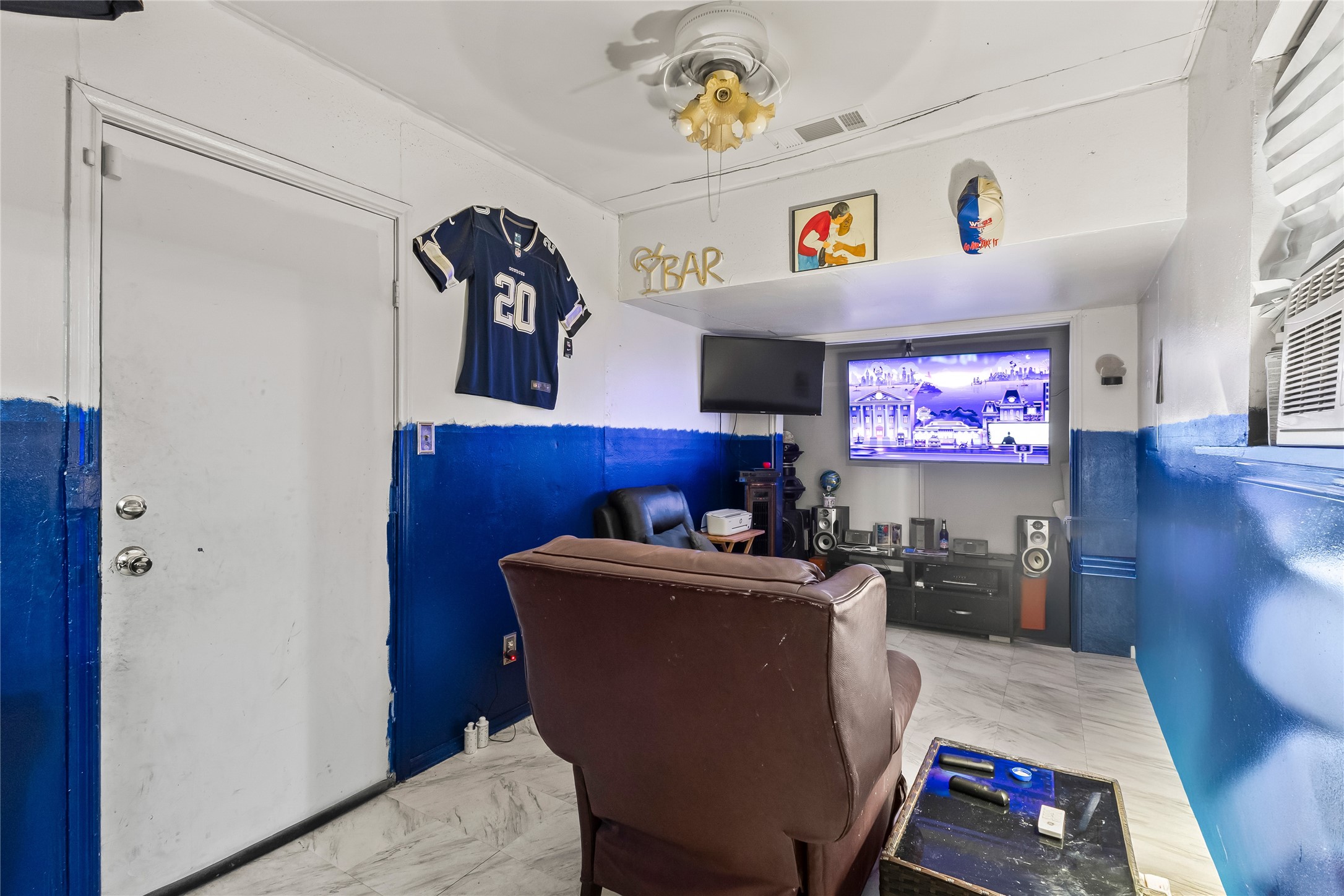 2831 Saint Johns Avenue Lancaster TX 75146