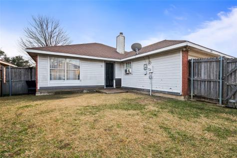 2831 Saint Johns Avenue Lancaster TX 75146
