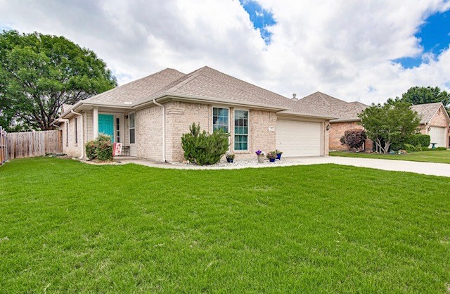 316 Angela Drive Burleson TX 76028