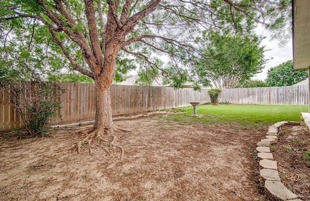 316 Angela Drive Burleson TX 76028