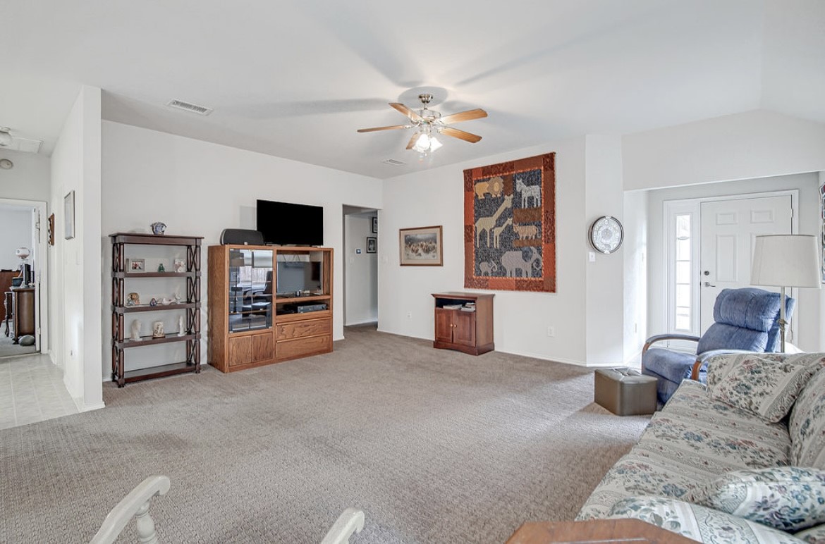 316 Angela Drive Burleson TX 76028