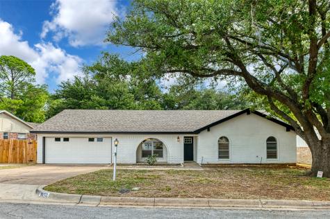 1613 Greendale Court Fort Worth TX 76112
