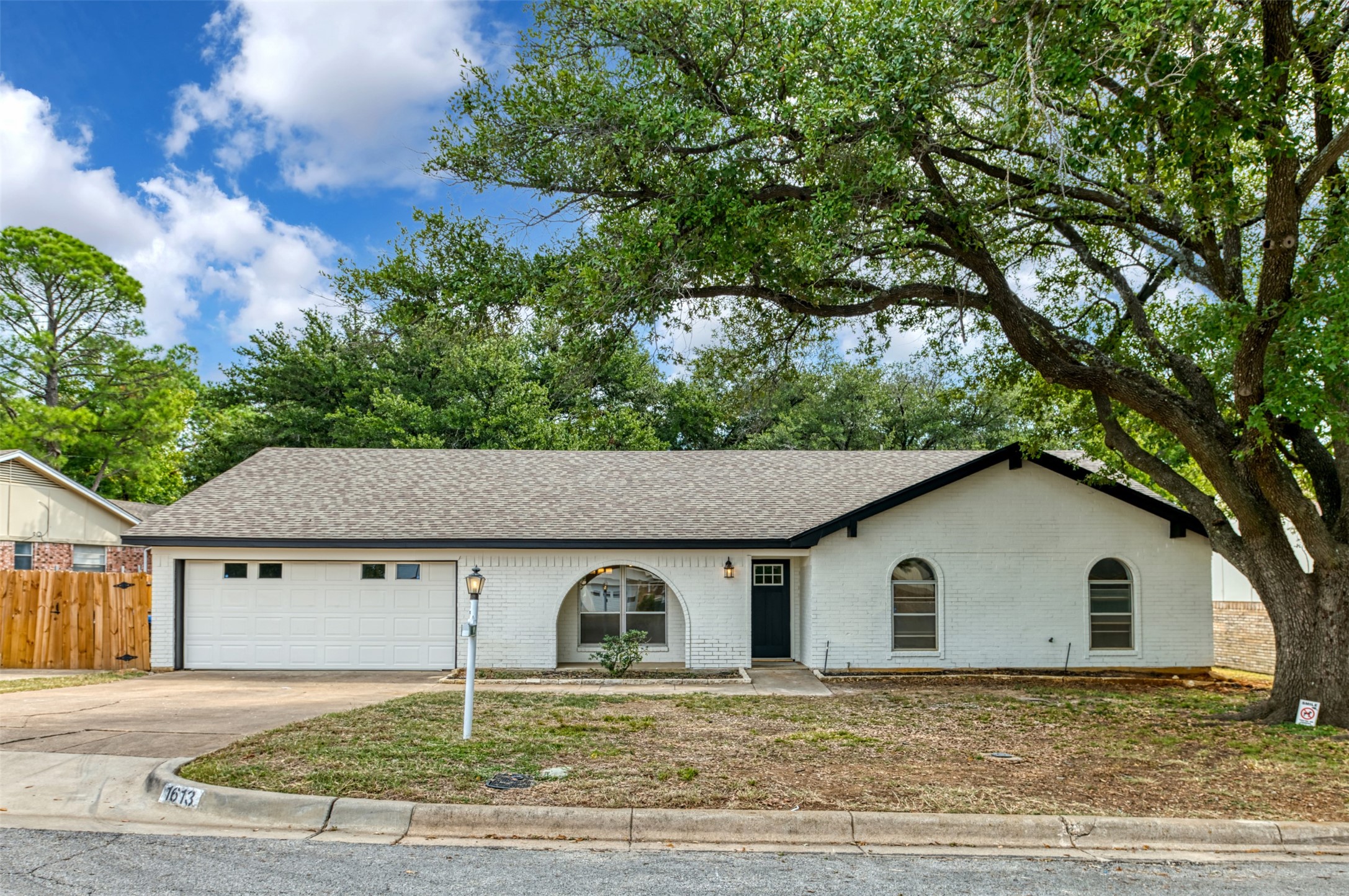 1613 Greendale Court Fort Worth TX 76112