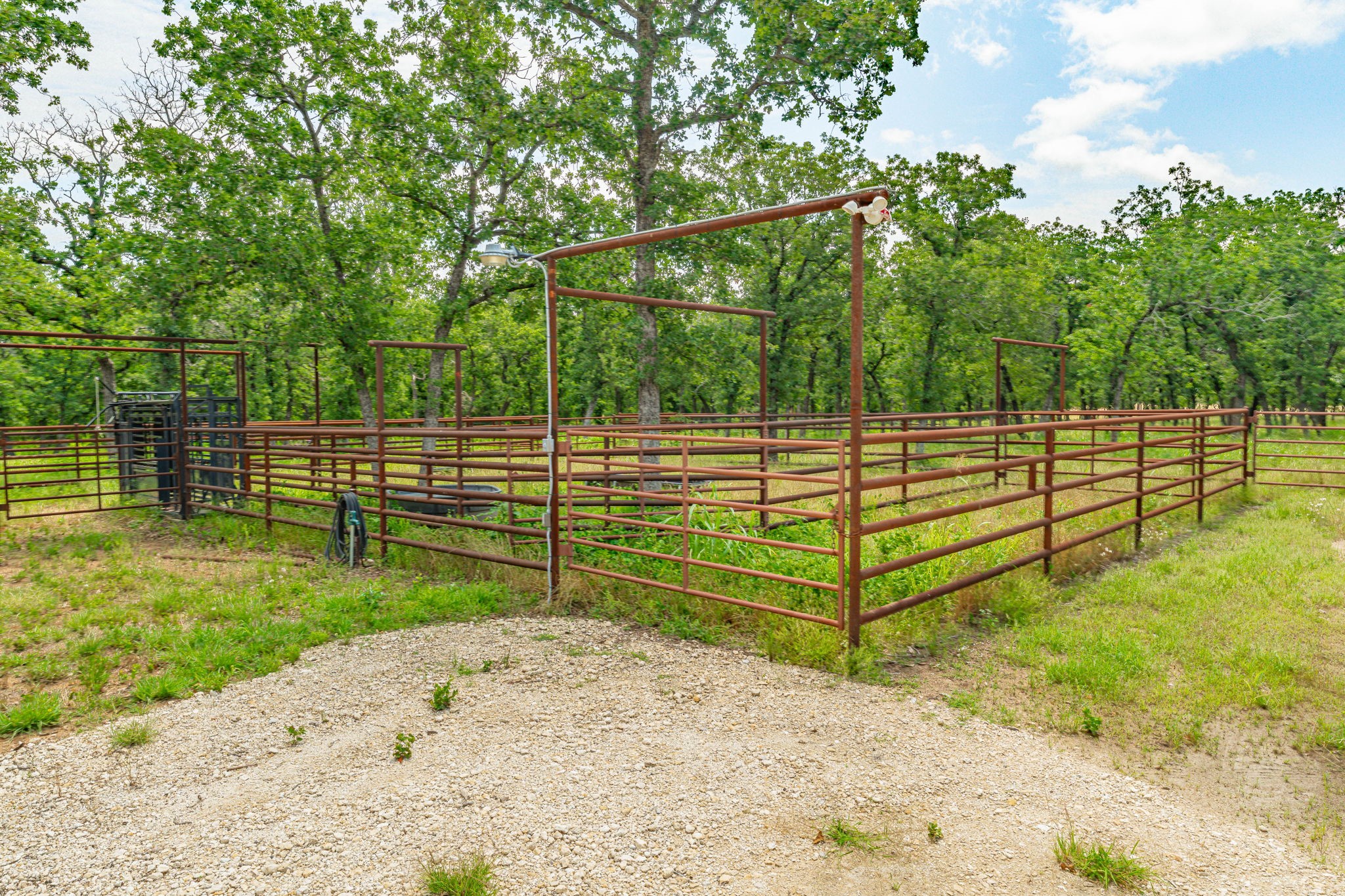 1375 County Road 253 Stephenville TX 76401
