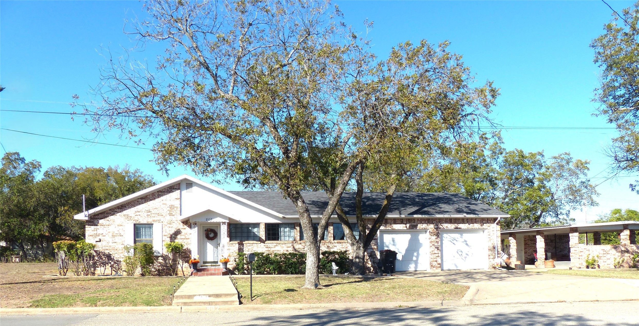 802 China Brady TX 76825