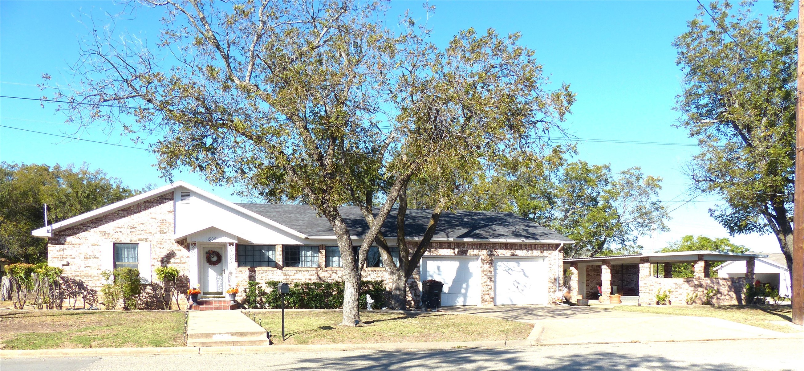 802 China Brady TX 76825