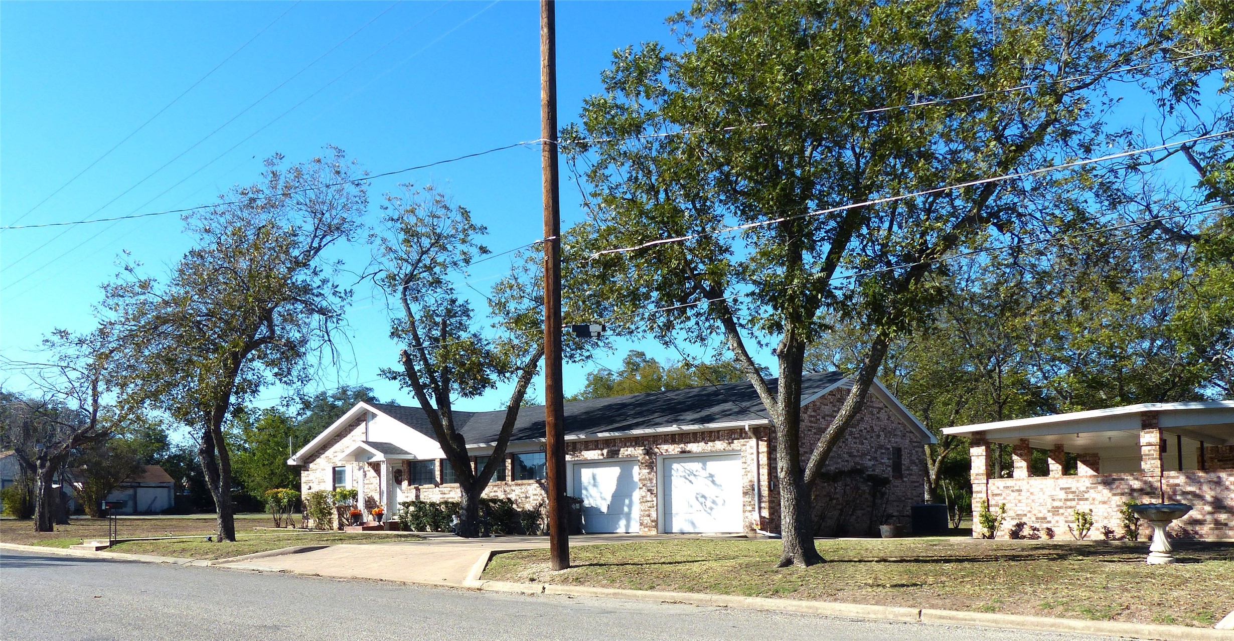 802 China Brady TX 76825