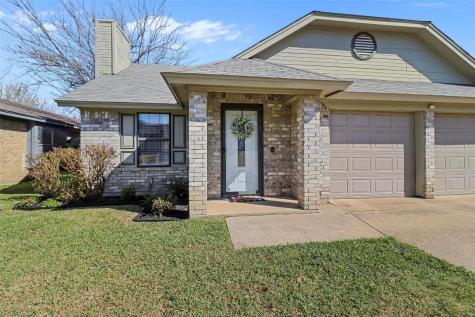 4221 Meadow Park Drive Arlington TX 76017