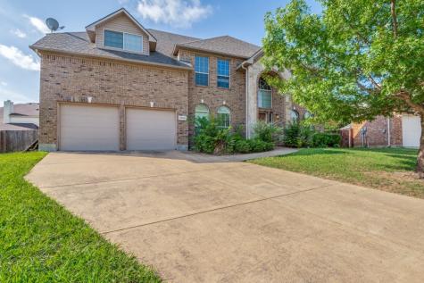 2904 Crystal Way Grand Prairie TX 75052
