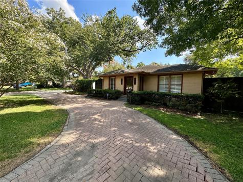 3848 Shorecrest Drive Dallas TX 75209