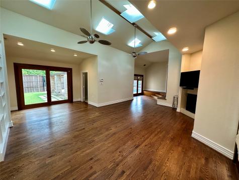3848 Shorecrest Drive Dallas TX 75209