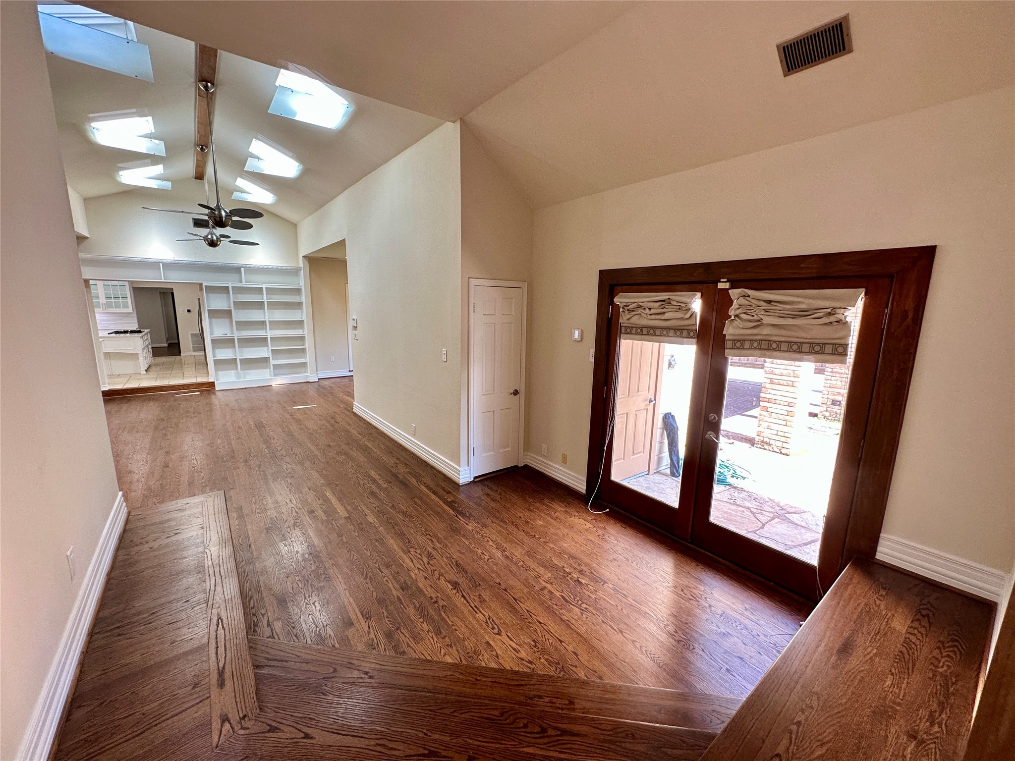 3848 Shorecrest Drive Dallas TX 75209