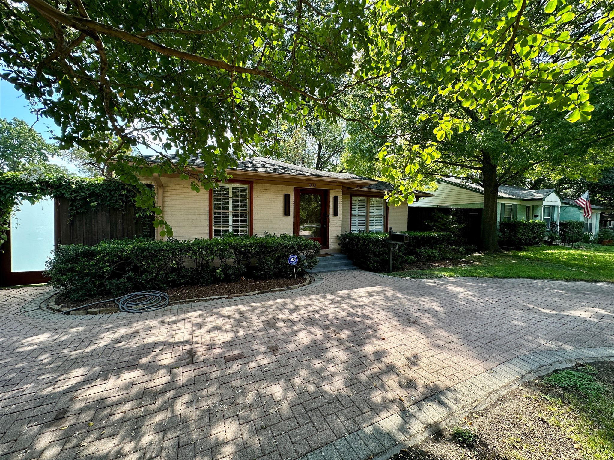 3848 Shorecrest Drive Dallas TX 75209