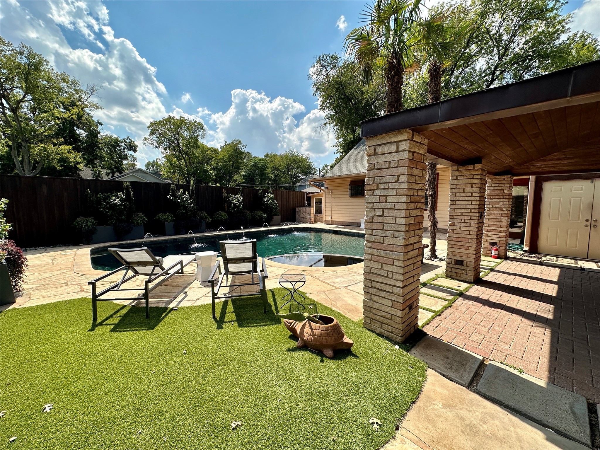 3848 Shorecrest Drive Dallas TX 75209