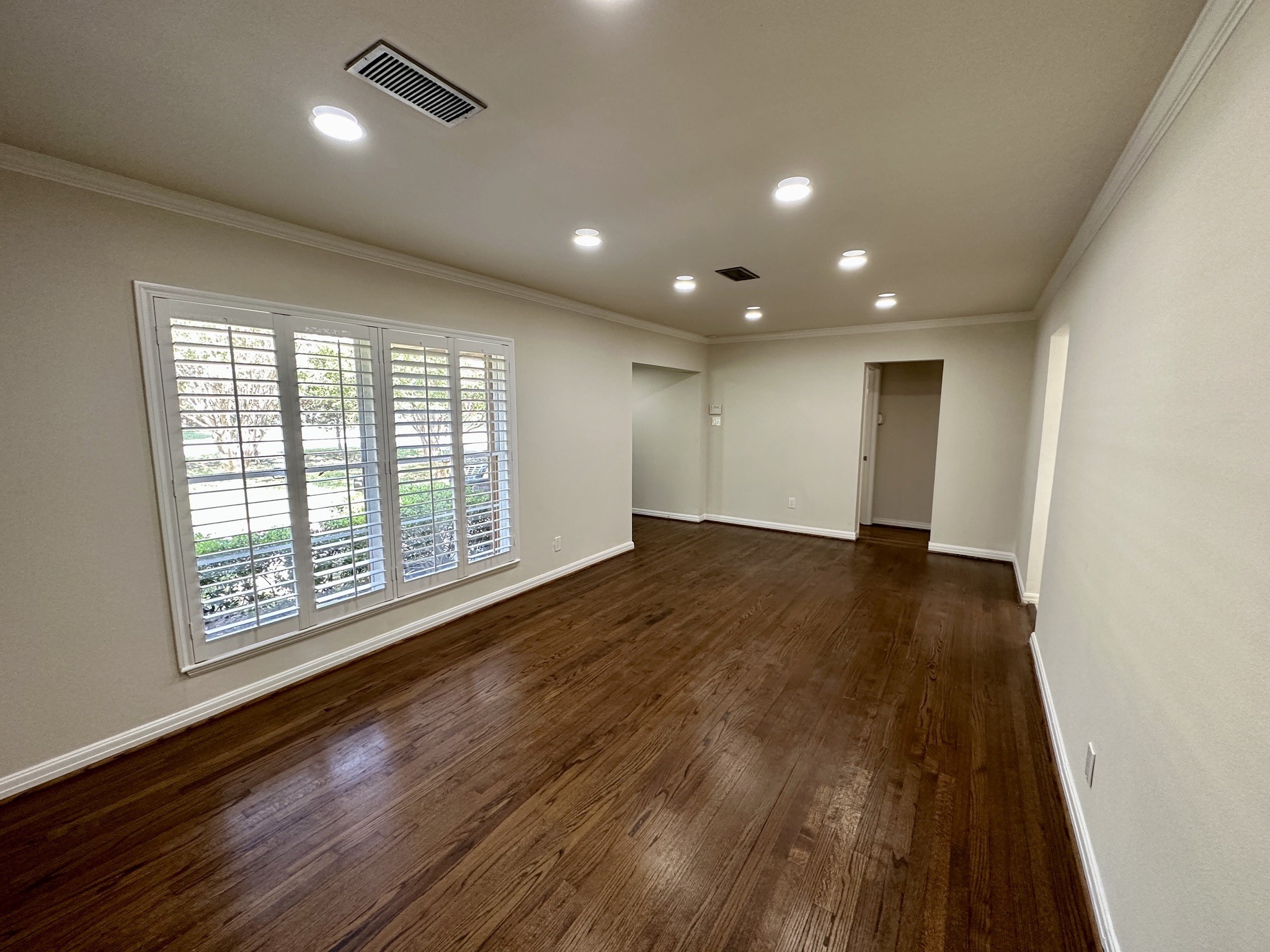 3848 Shorecrest Drive Dallas TX 75209