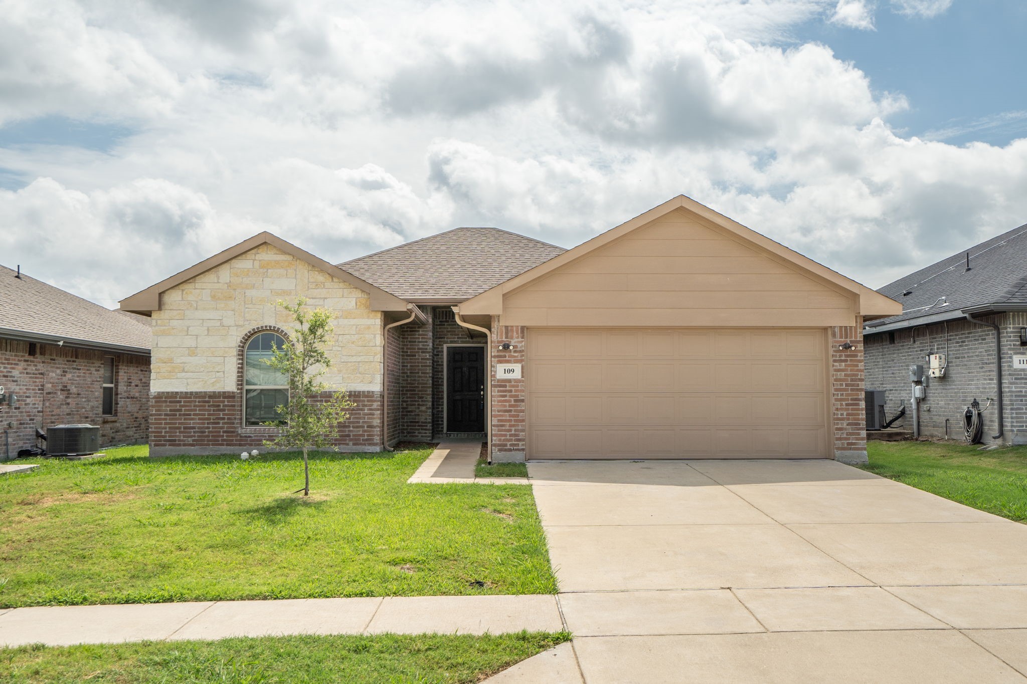 109 Columbia Street Farmersville TX 75442