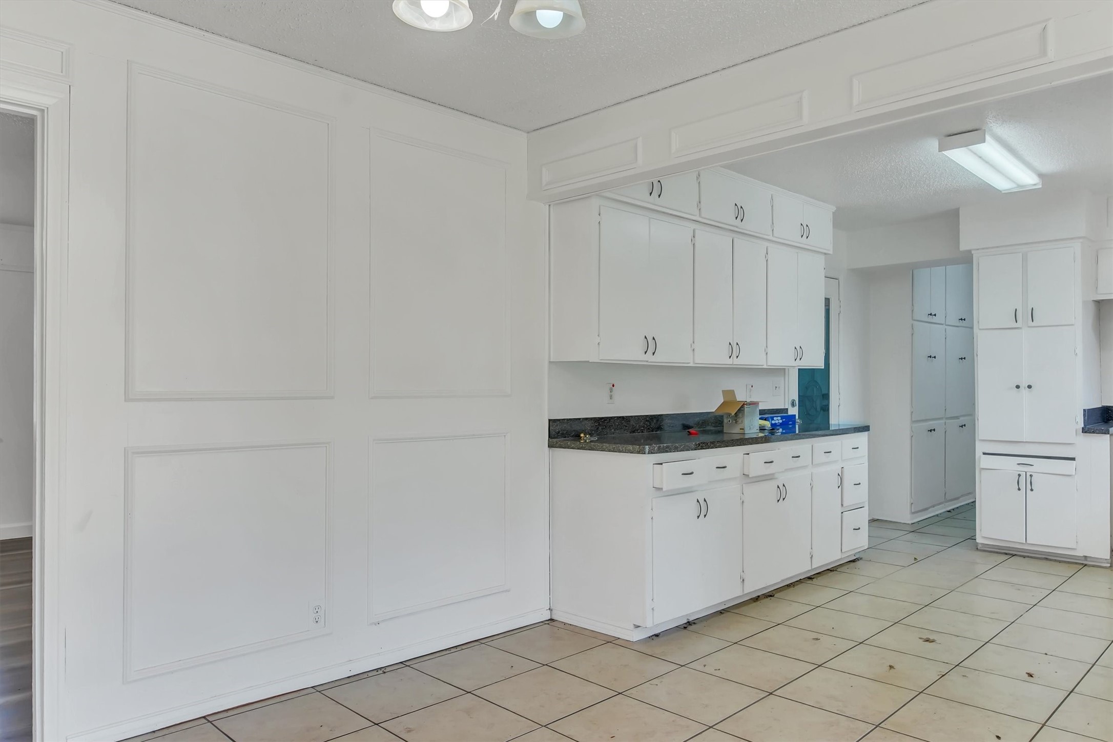 2007 E Park Row Drive Arlington TX 76010