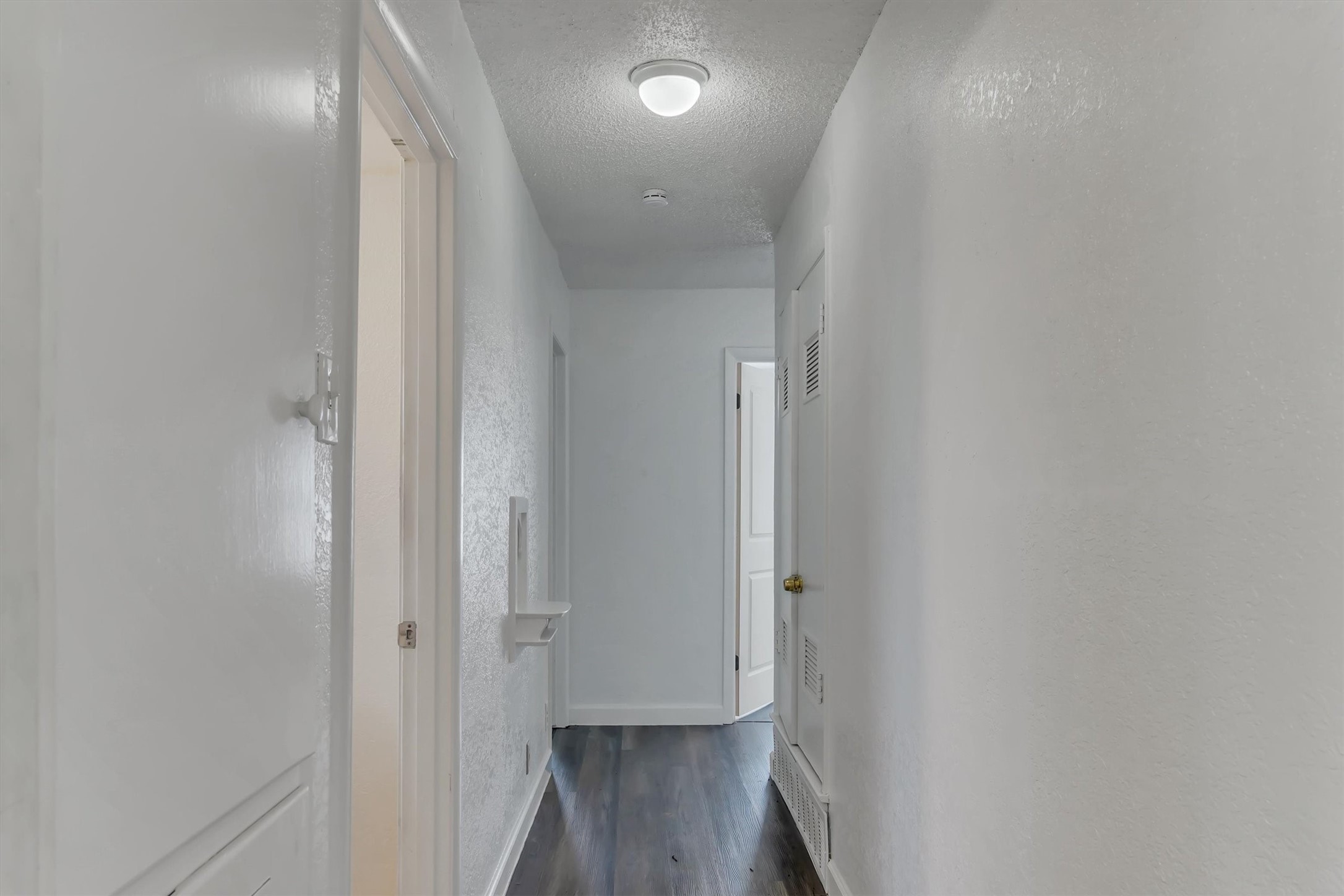 2007 E Park Row Drive Arlington TX 76010