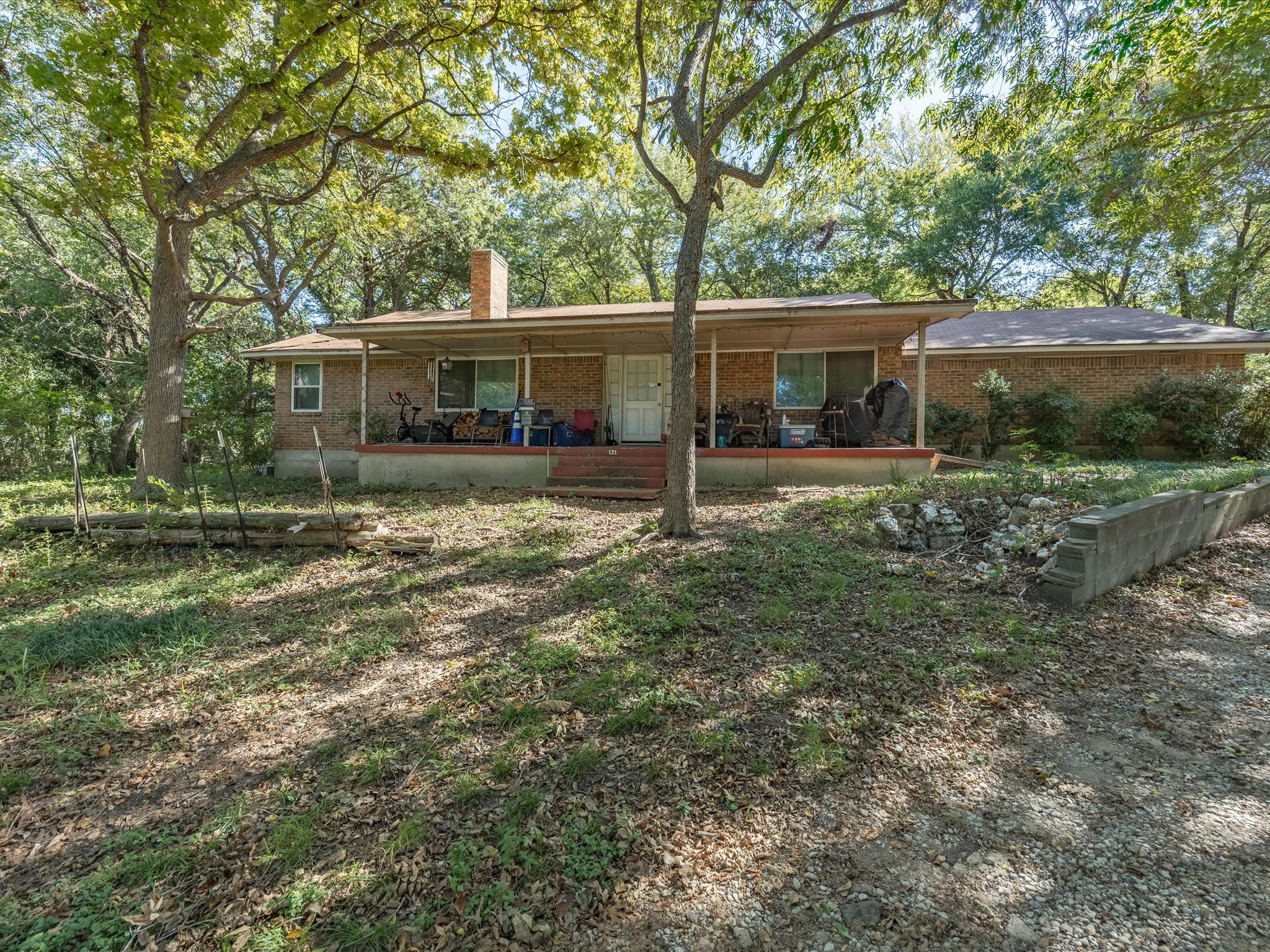 121 Little John Drive Desoto TX 75115