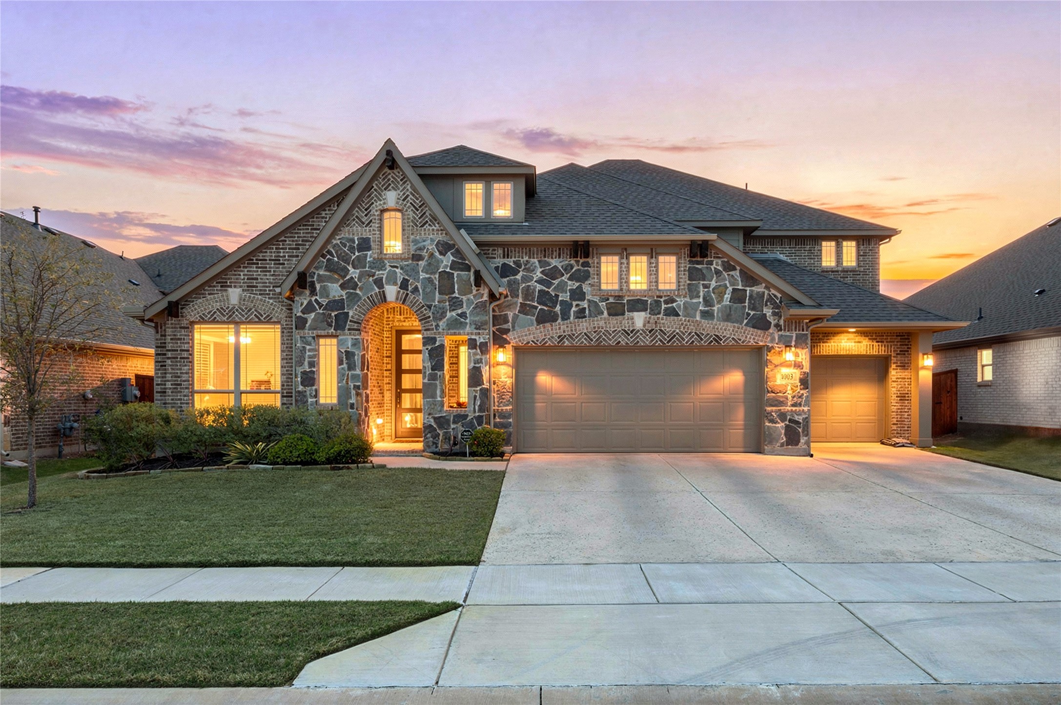 1003 Moss Grove Trail Justin TX 76247