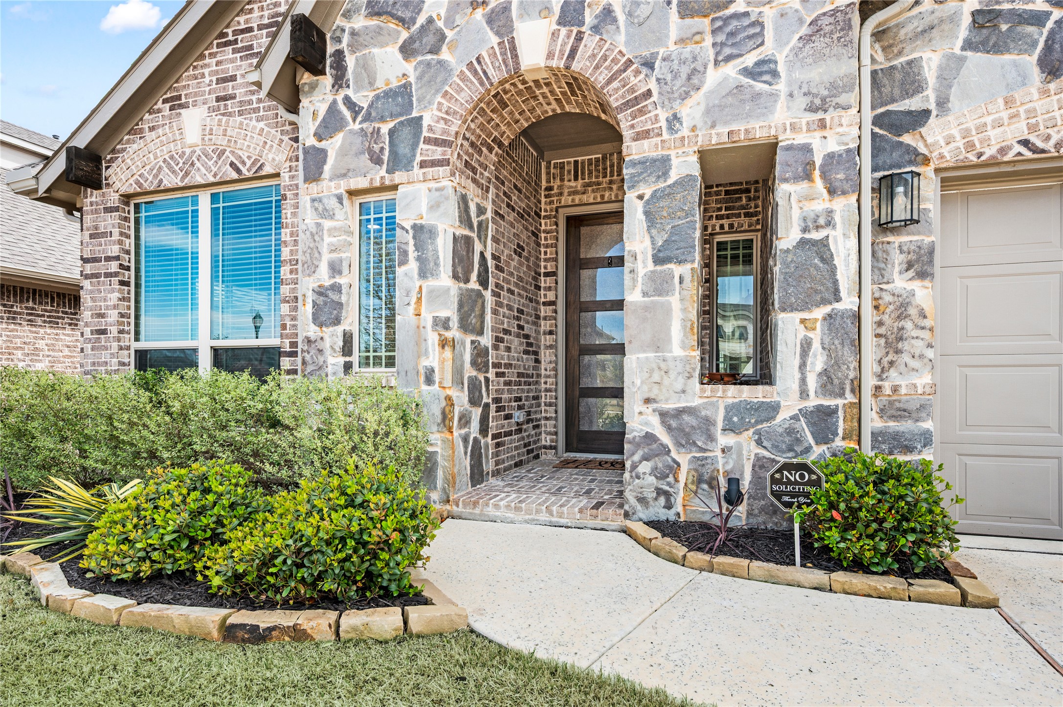 1003 Moss Grove Trail Justin TX 76247