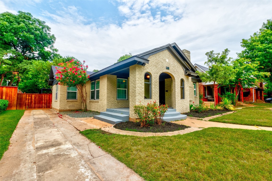 1603 Hollywood Avenue Dallas TX 75208