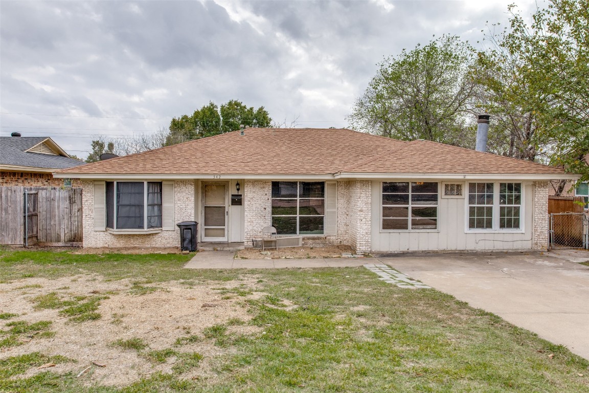 342 W Center Street Duncanville TX 75116