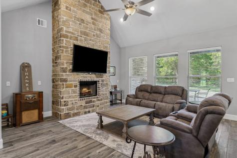234 County Road 2309 Mineola TX 75773