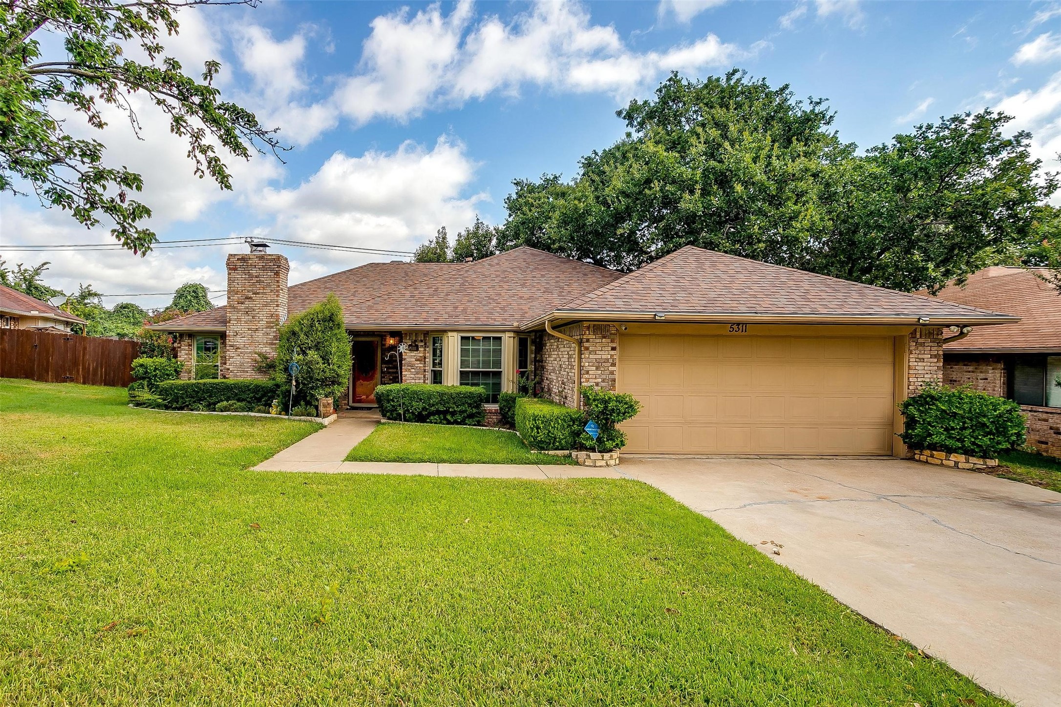 5311 Ridge Springs Court Arlington TX 76017