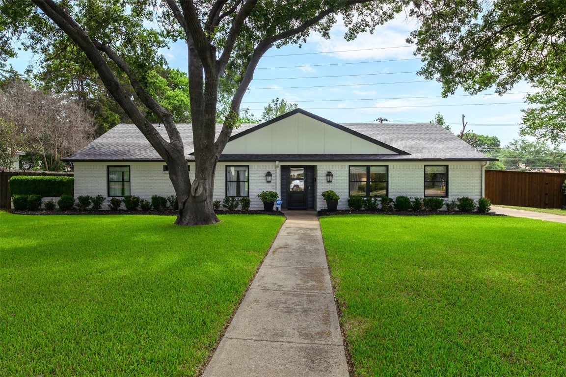 11326 Crestline Avenue Dallas TX 75229