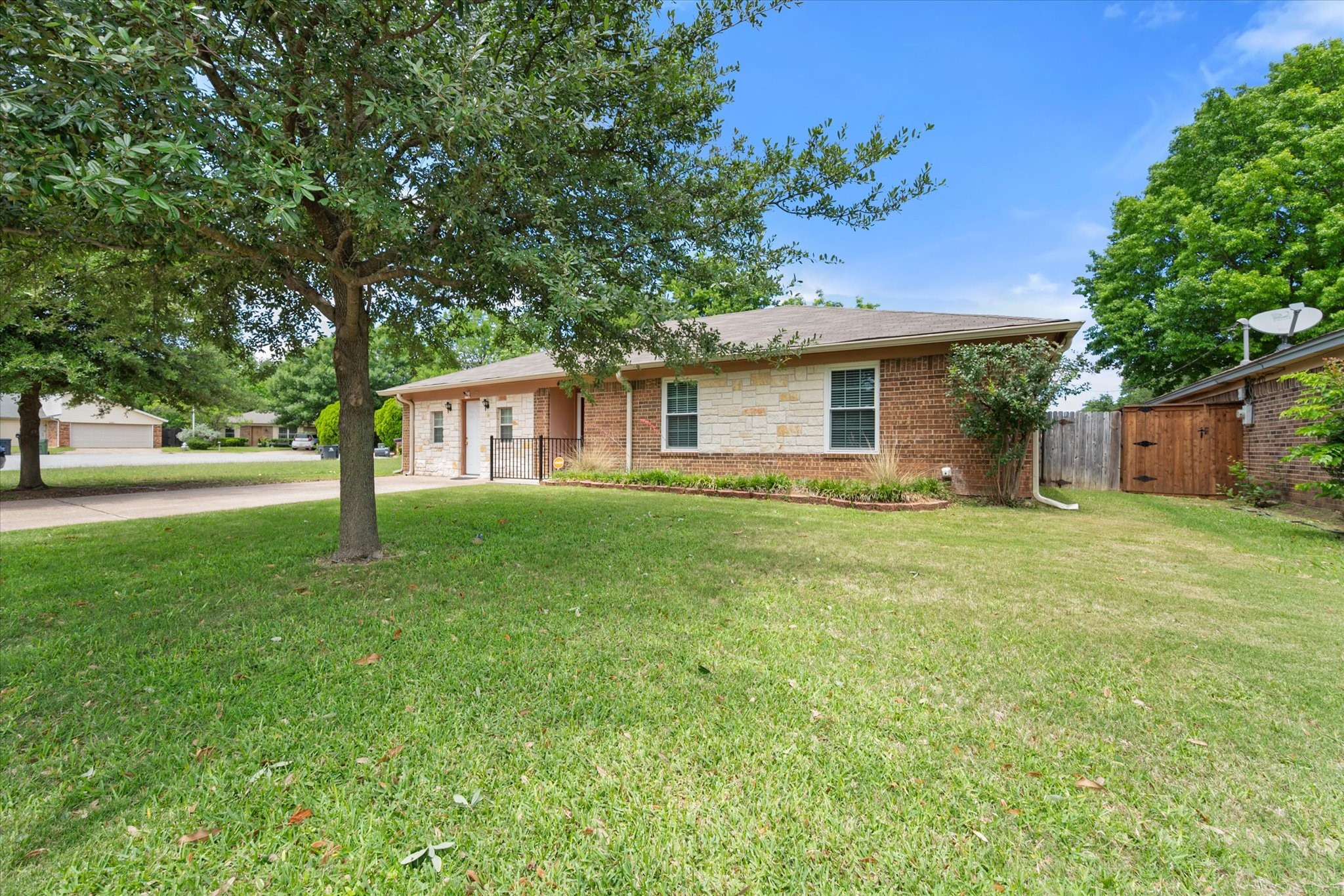4303 Cypress Springs Court Arlington TX 76001