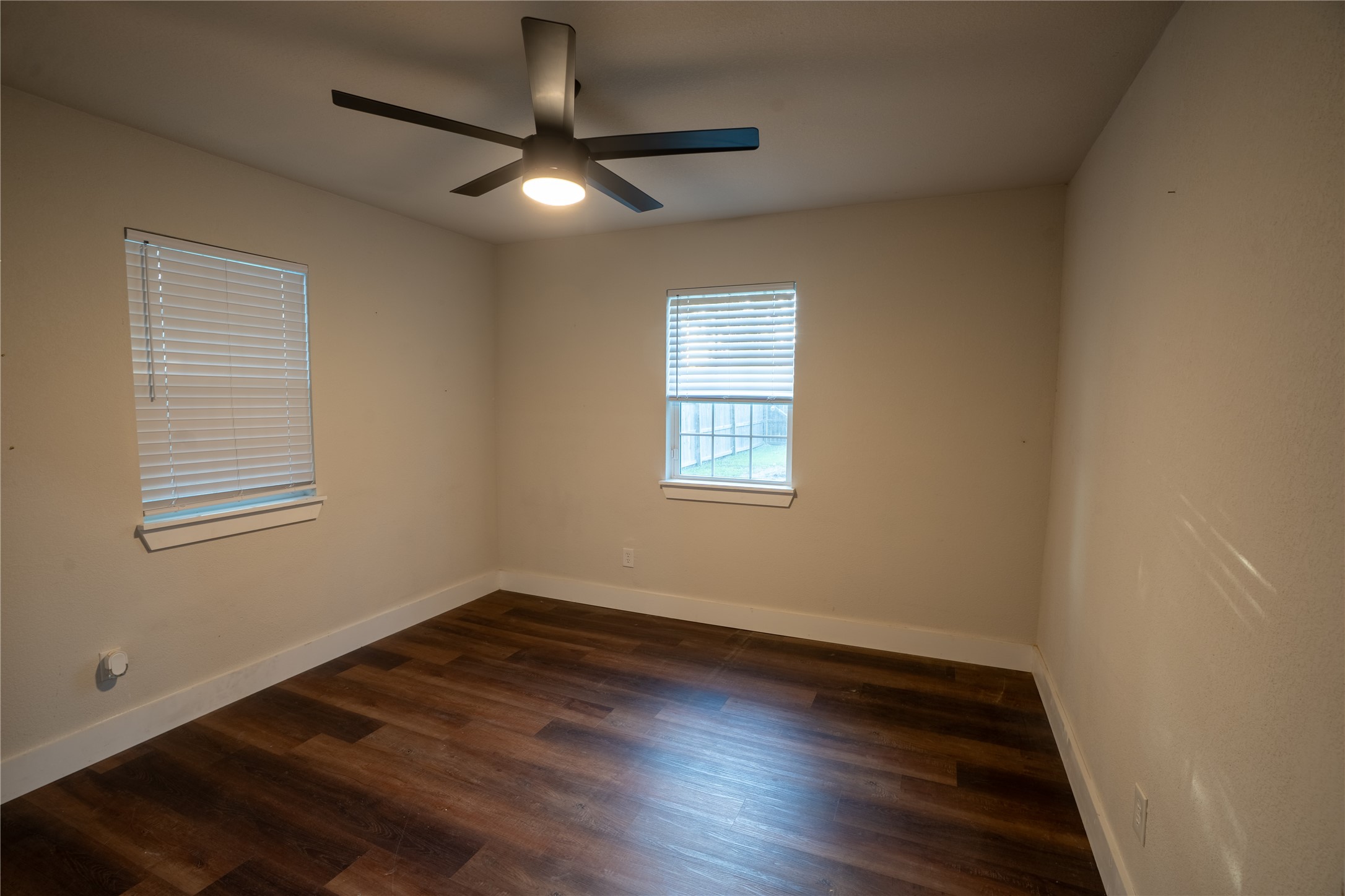 503 E Roosevelt Avenue Whitney TX 76692