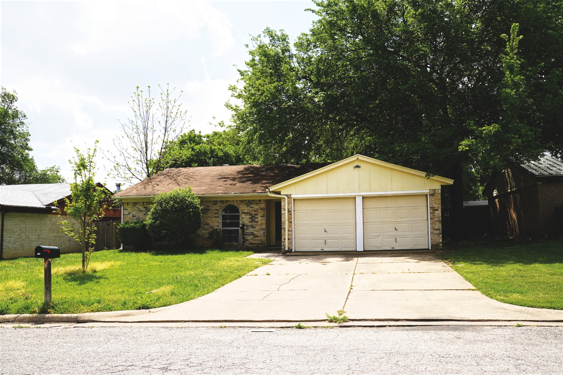 5708 Macgregor Drive Haltom City TX 76148