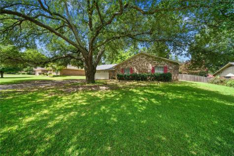 2803 Spruce Street Kilgore TX 75662