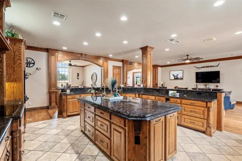 145 County Road 2327 Decatur TX 76234