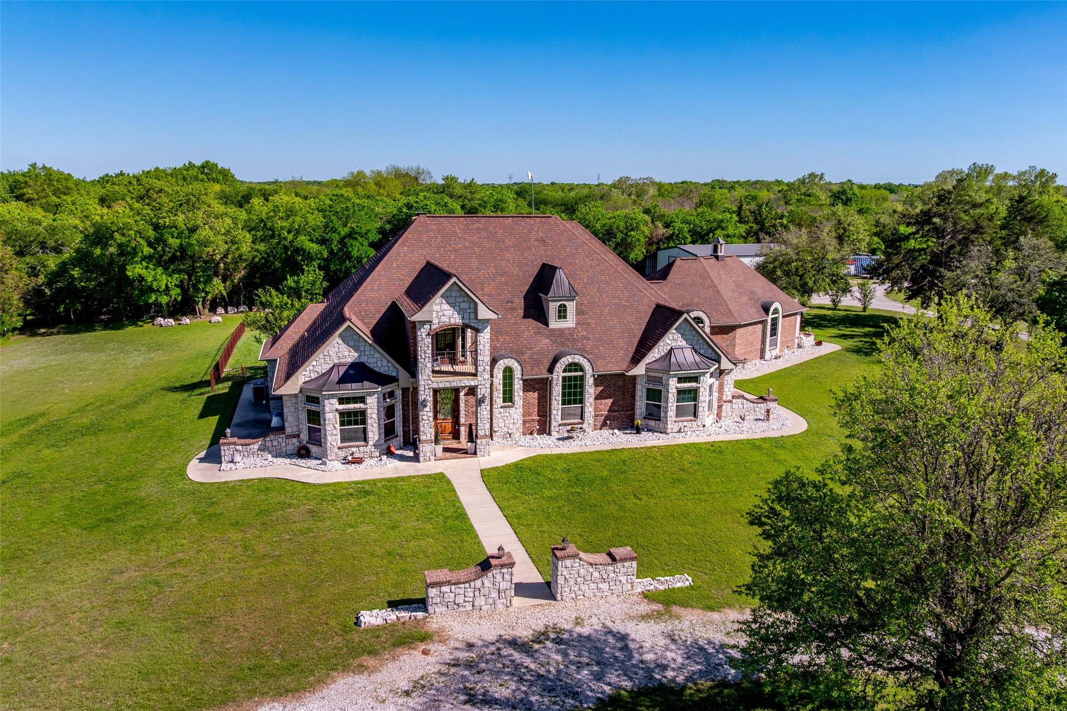 145 County Road 2327 Decatur TX 76234